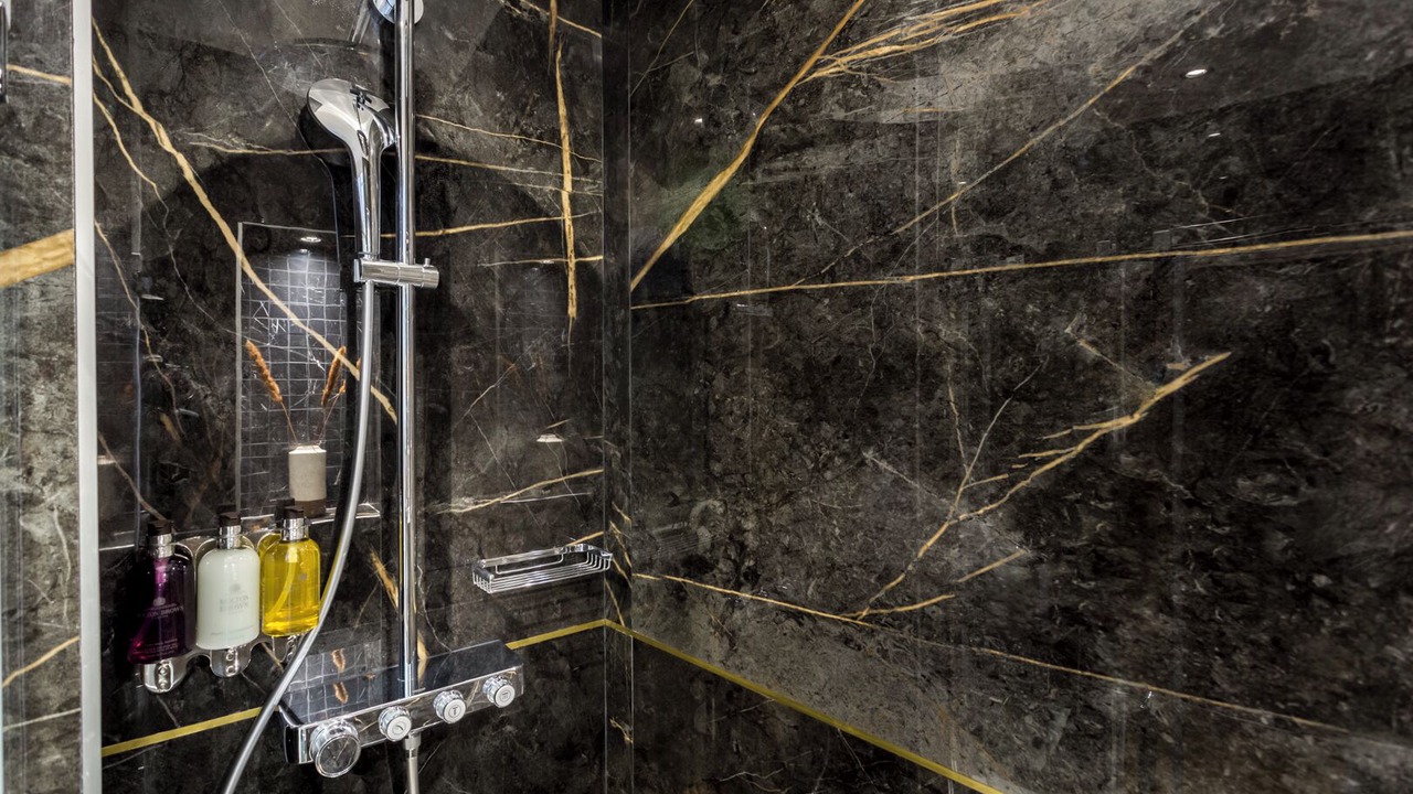 Photo of Bathroom in Faubourg-du-Roule
