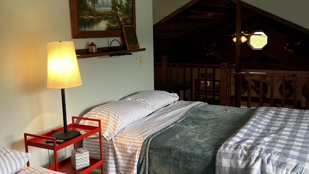 Photo of Bedroom in Elroy