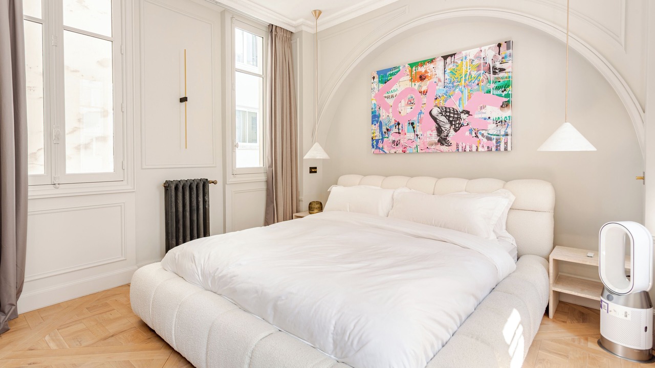 Photo of Bedroom in Faubourg-du-Roule