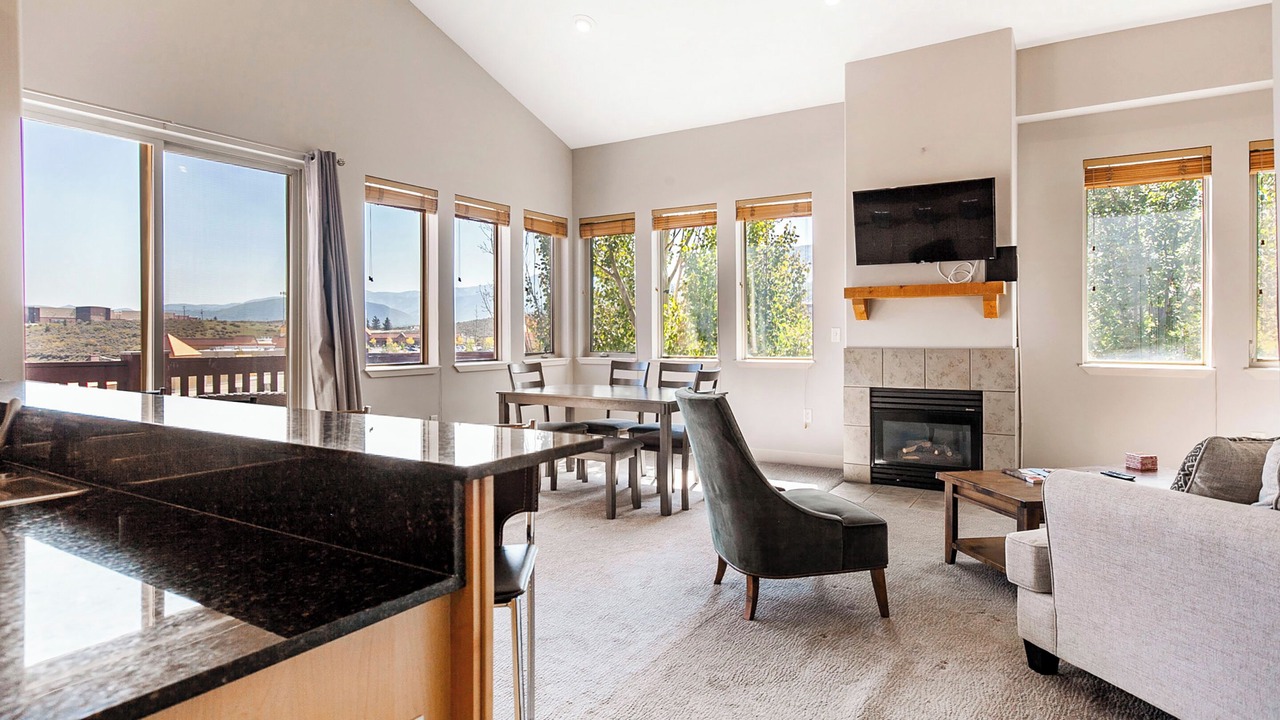 Photo of Livingroom in Kimball Junction