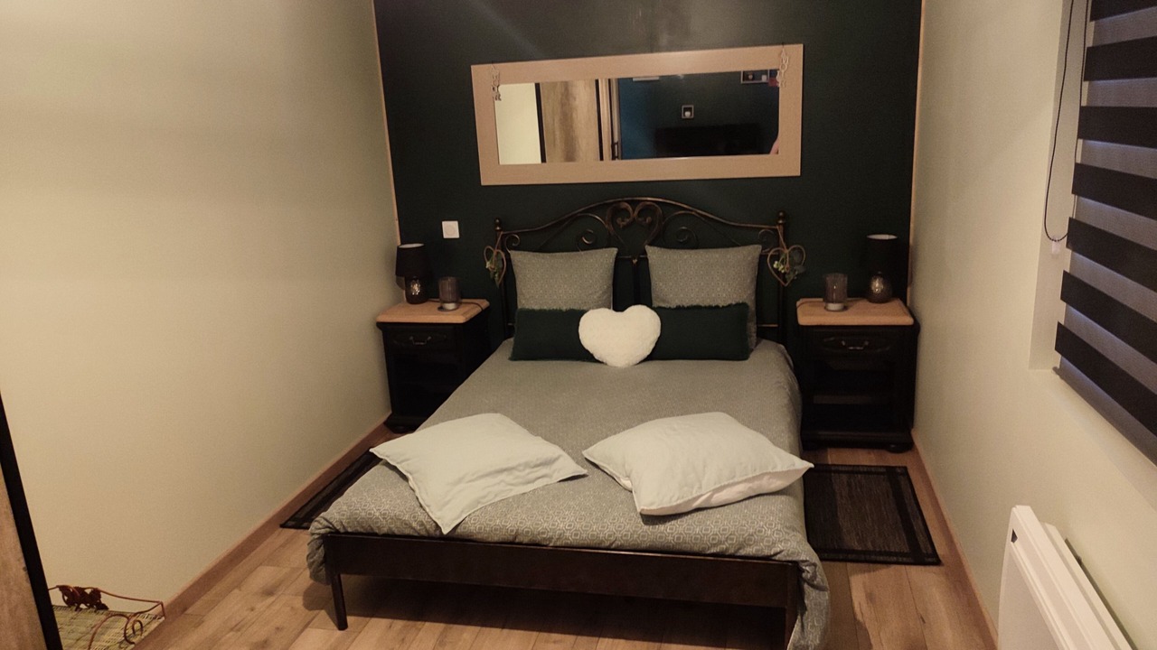 Photo of Bedroom in Gouy-Servins