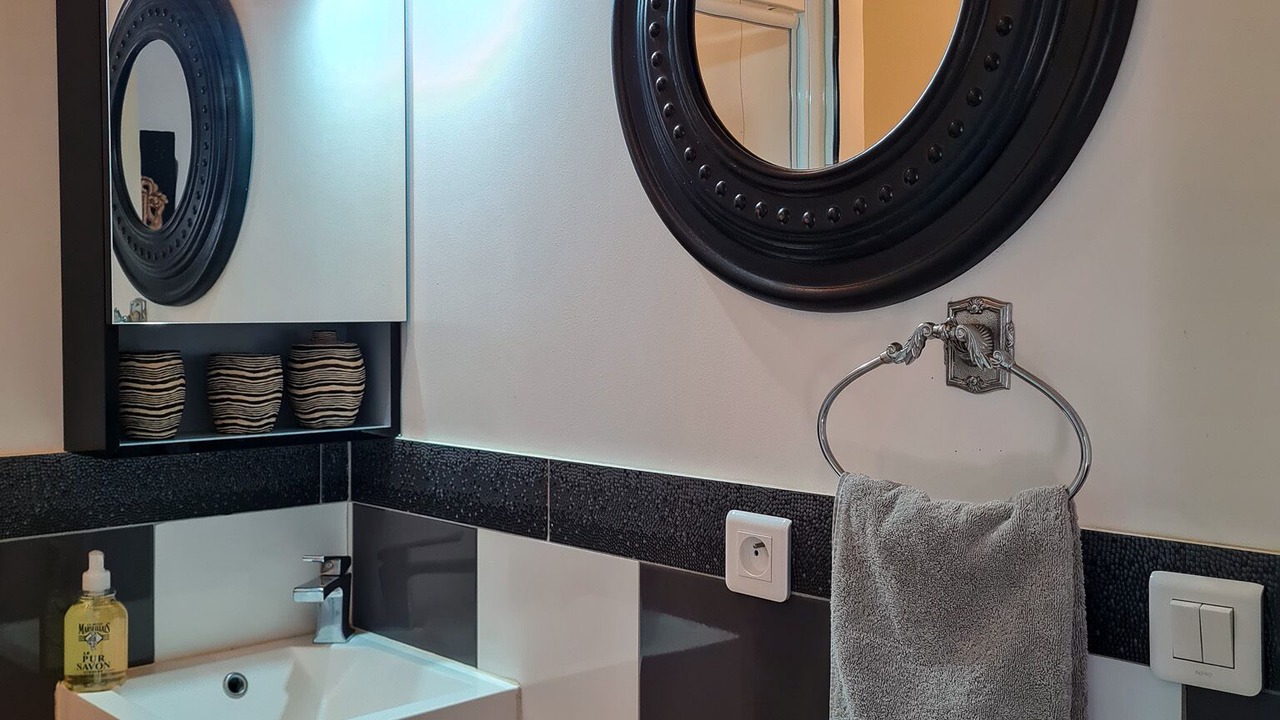 Photo of Bathroom in Saint-Priest