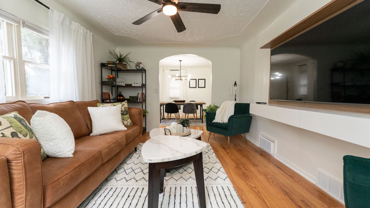 Photo of Livingroom in Mount Pleasant