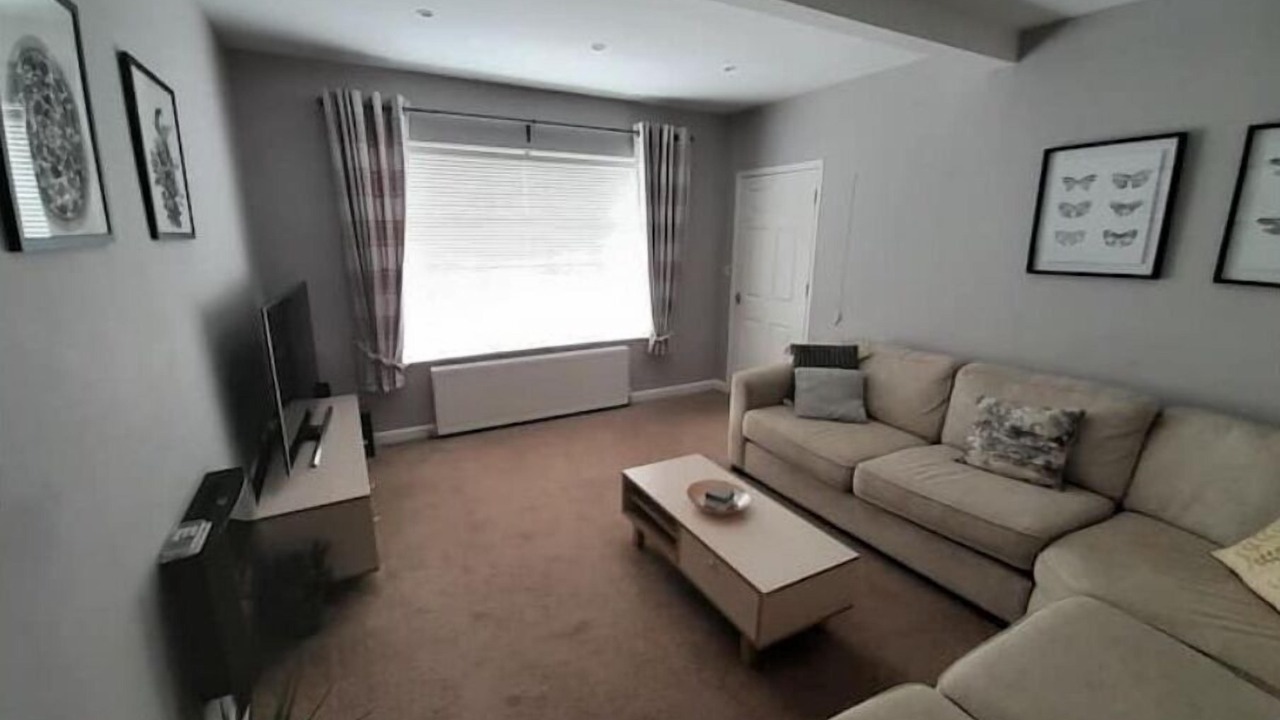 Photo of Livingroom in Bramcote