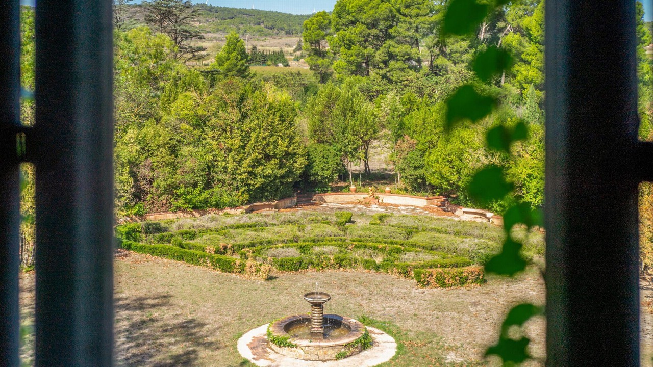 Photo of Bedroom in Lezignan-Corbieres