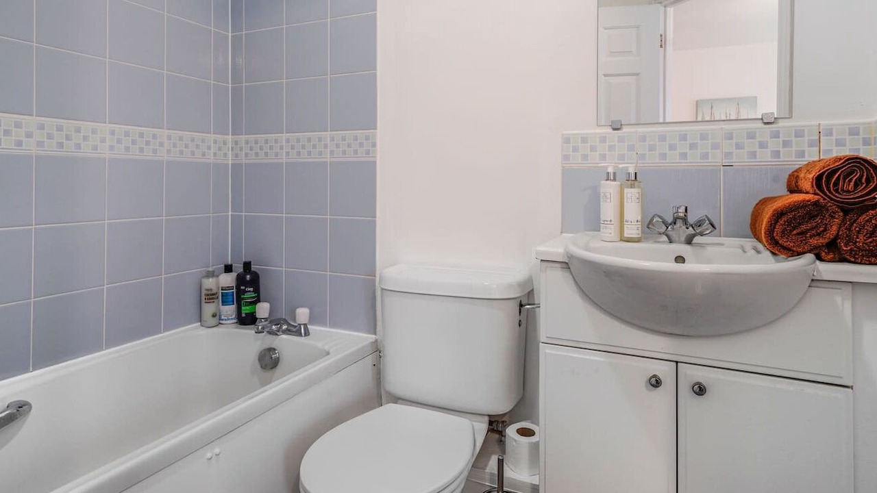 Photo of Bathroom in Langley Marish