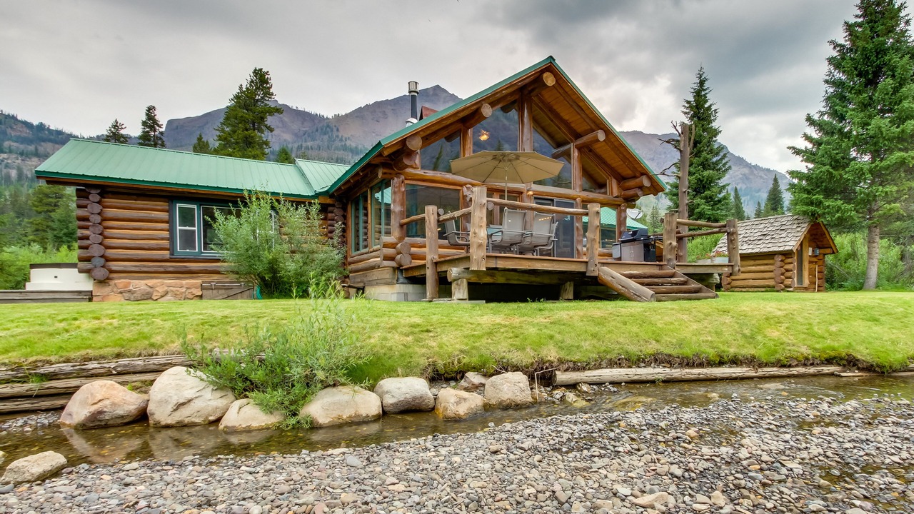 Photo of Outdoor in Silver Gate