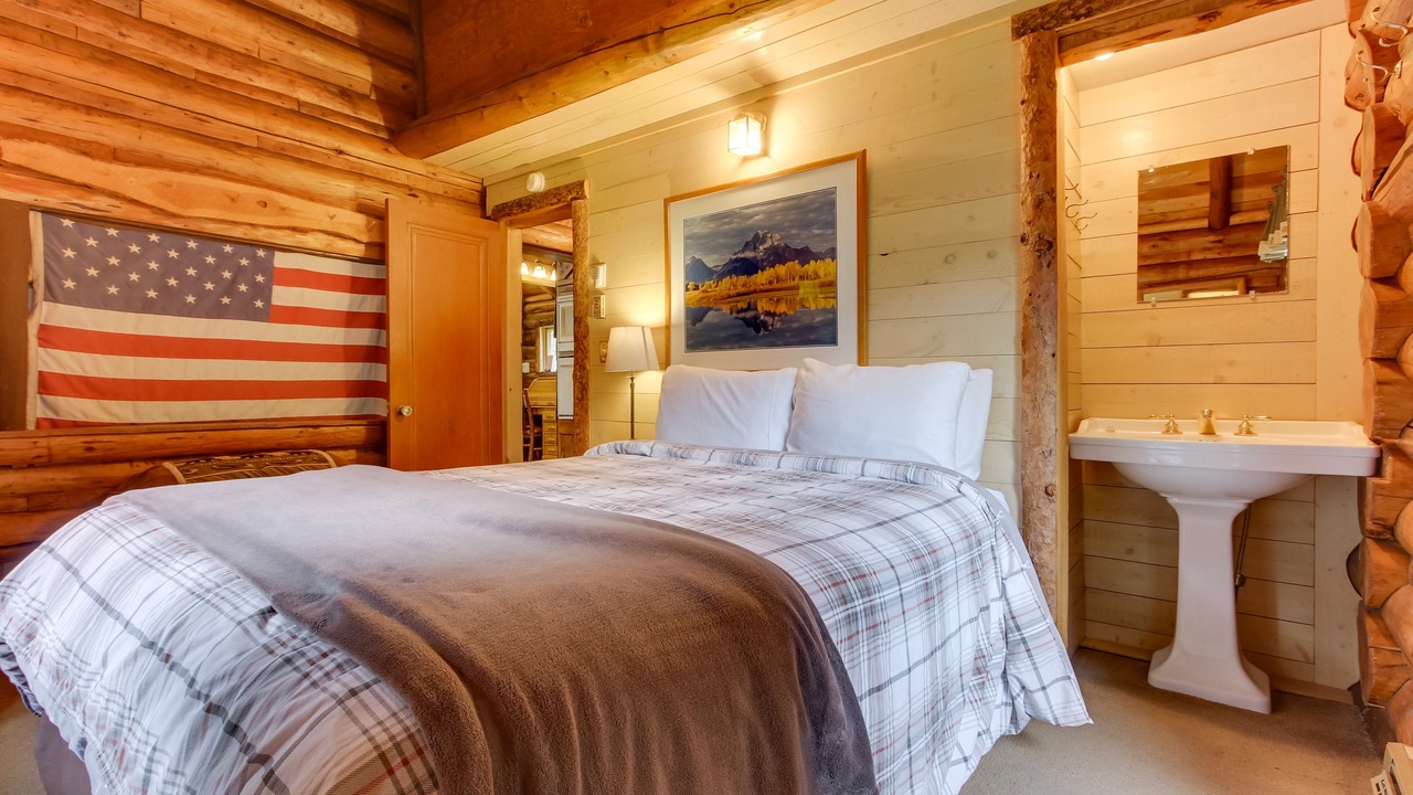 Photo of Bedroom in Silver Gate