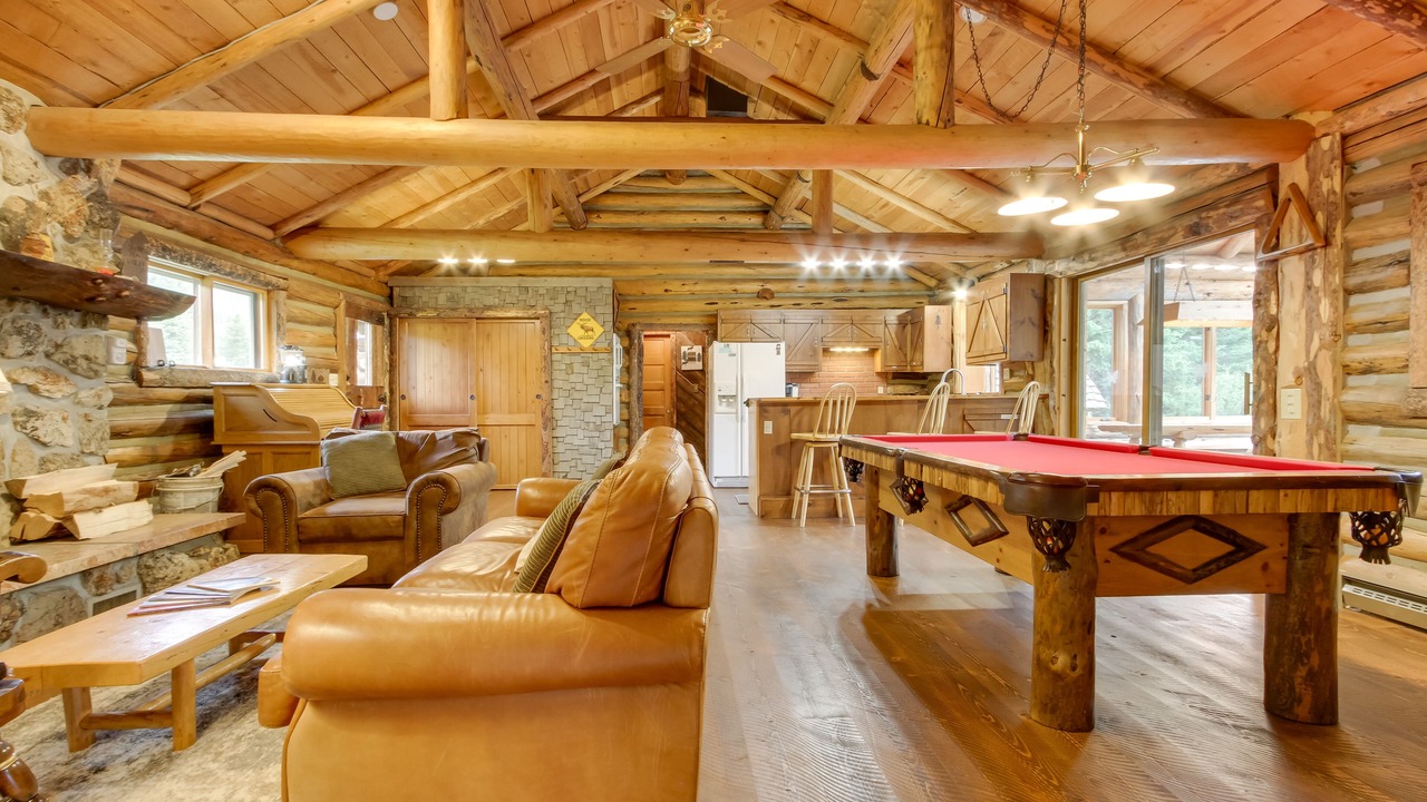 Photo of Livingroom in Silver Gate