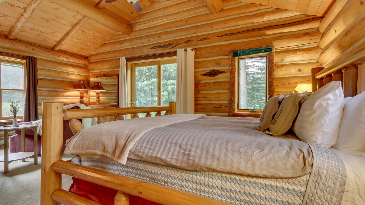 Photo of Bedroom in Silver Gate