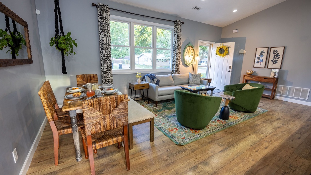 Photo of Livingroom in Normal