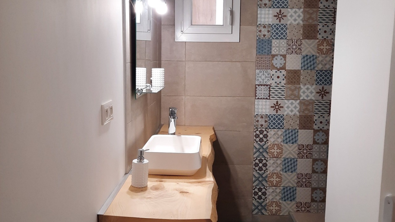 Photo of Bathroom in Aubenas