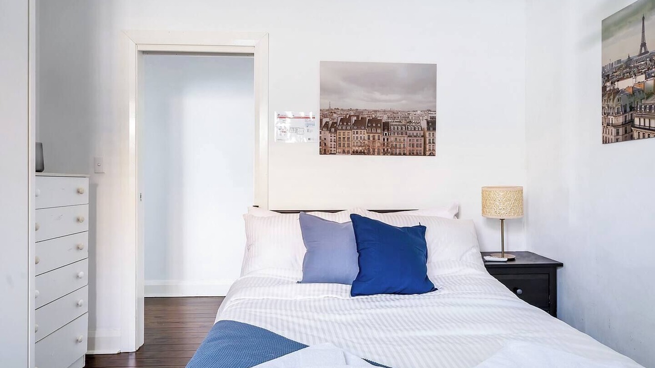 Photo of Bedroom in Mascot