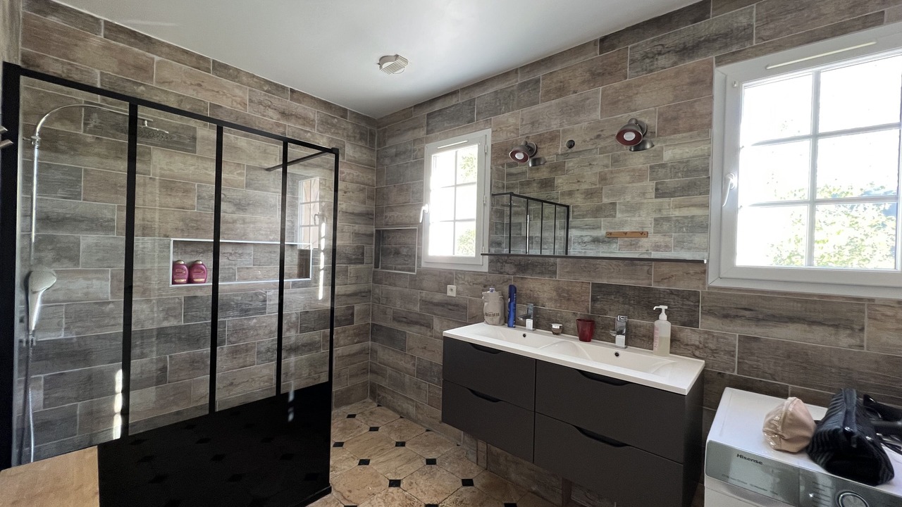 Photo of Bathroom in Molieres-sur-Ceze
