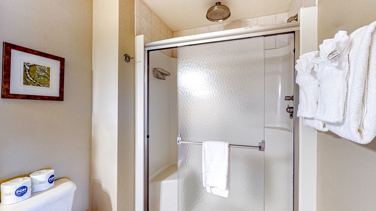 Photo of Bathroom in Dellwood
