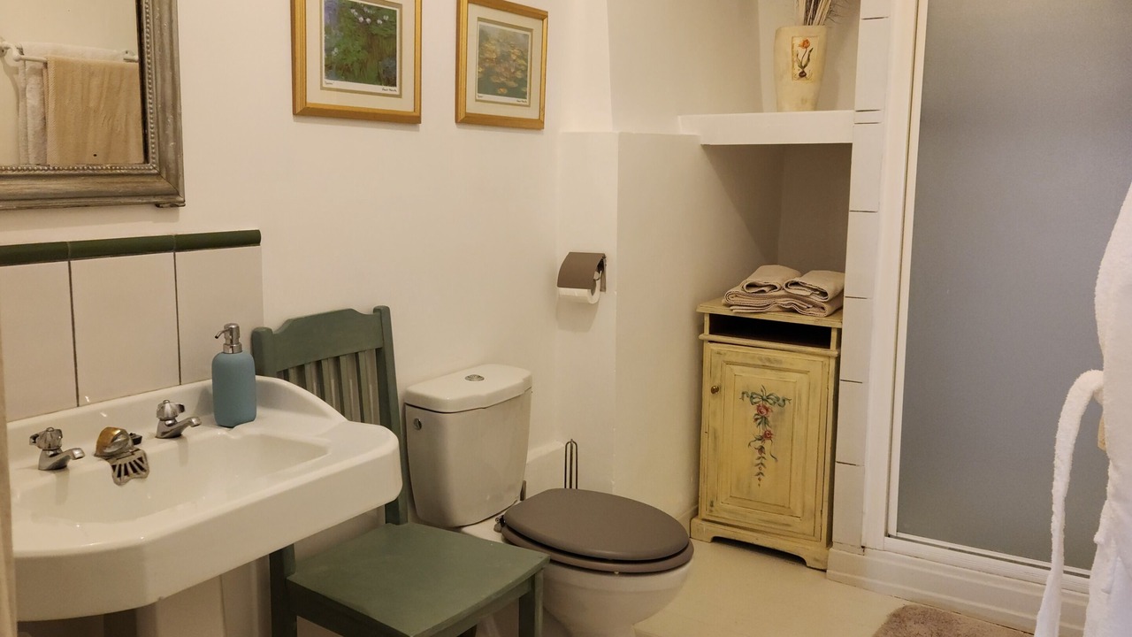 Photo of Bathroom in Quillan