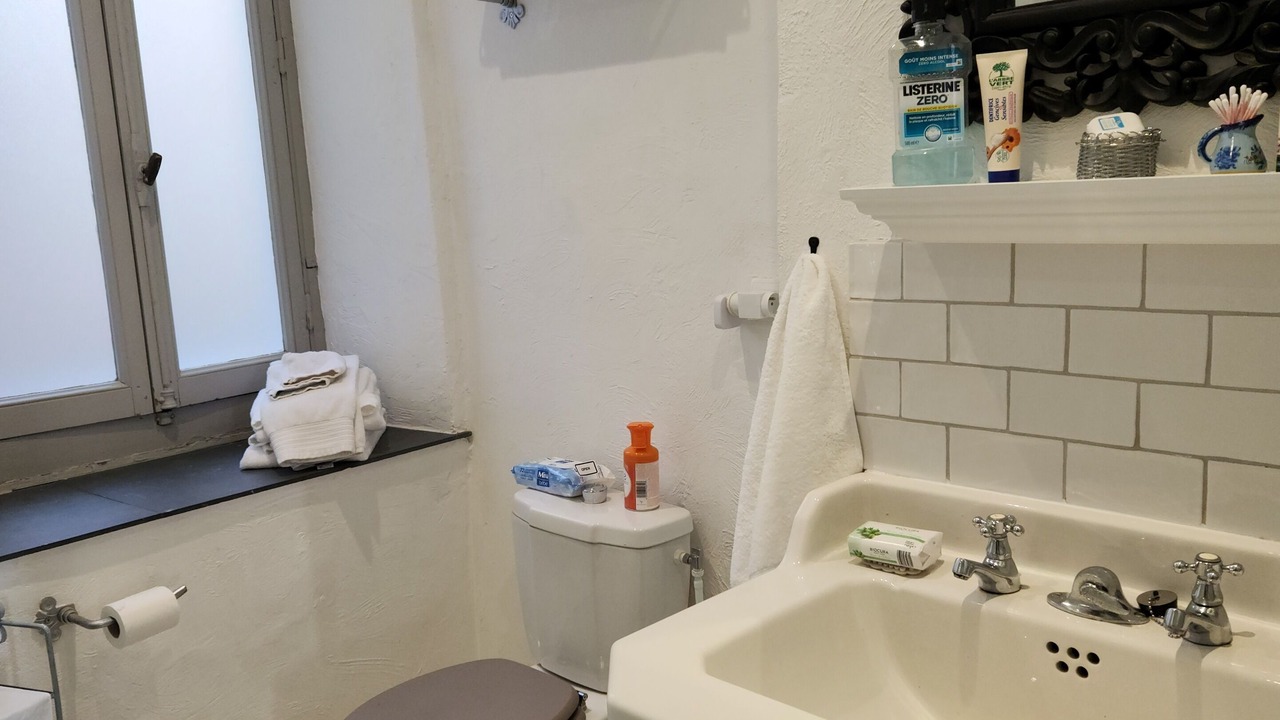 Photo of Bathroom in Quillan