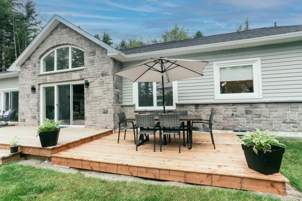 Photo of Outdoor in Lower Vaughan