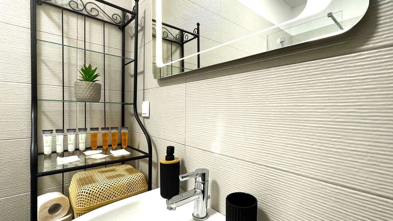 Photo of Bathroom in Tractorul