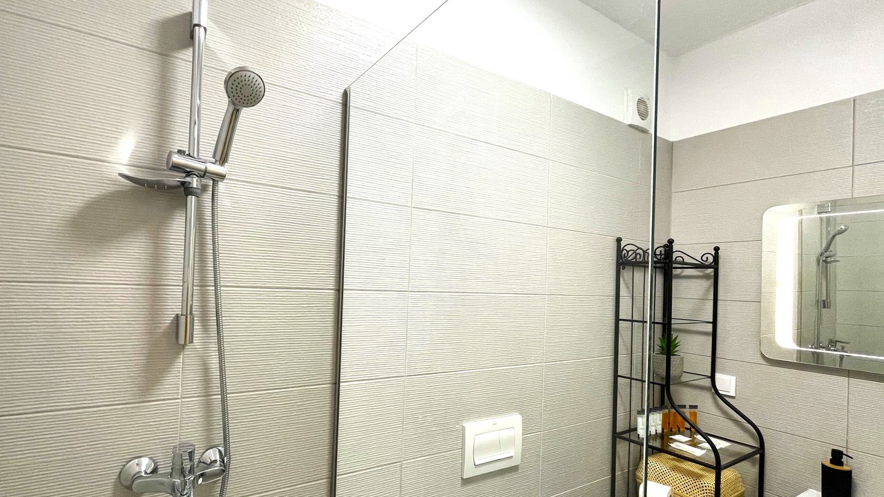 Photo of Bathroom in Tractorul