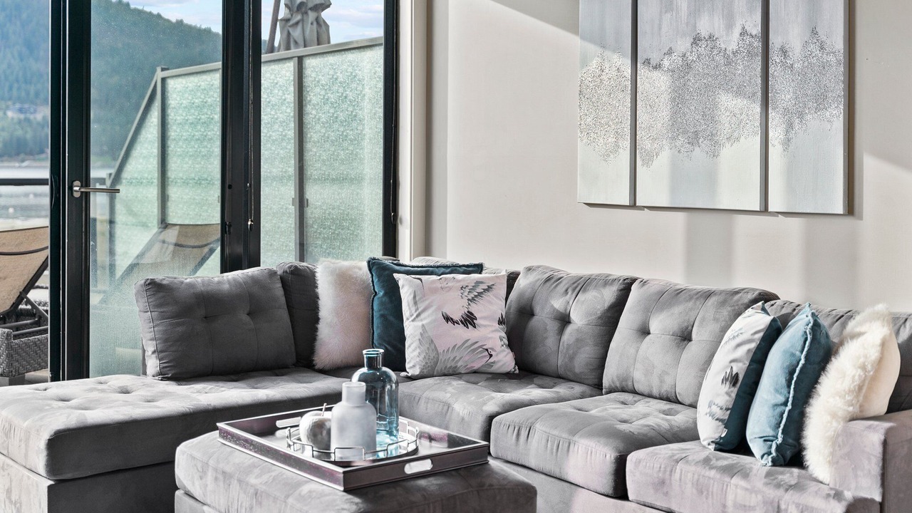 Photo of Livingroom in Sicamous