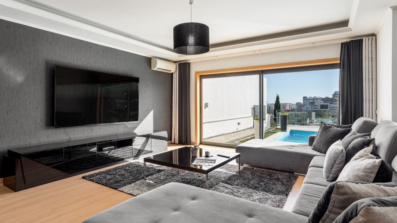 Photo of Livingroom in Linda-a-Velha