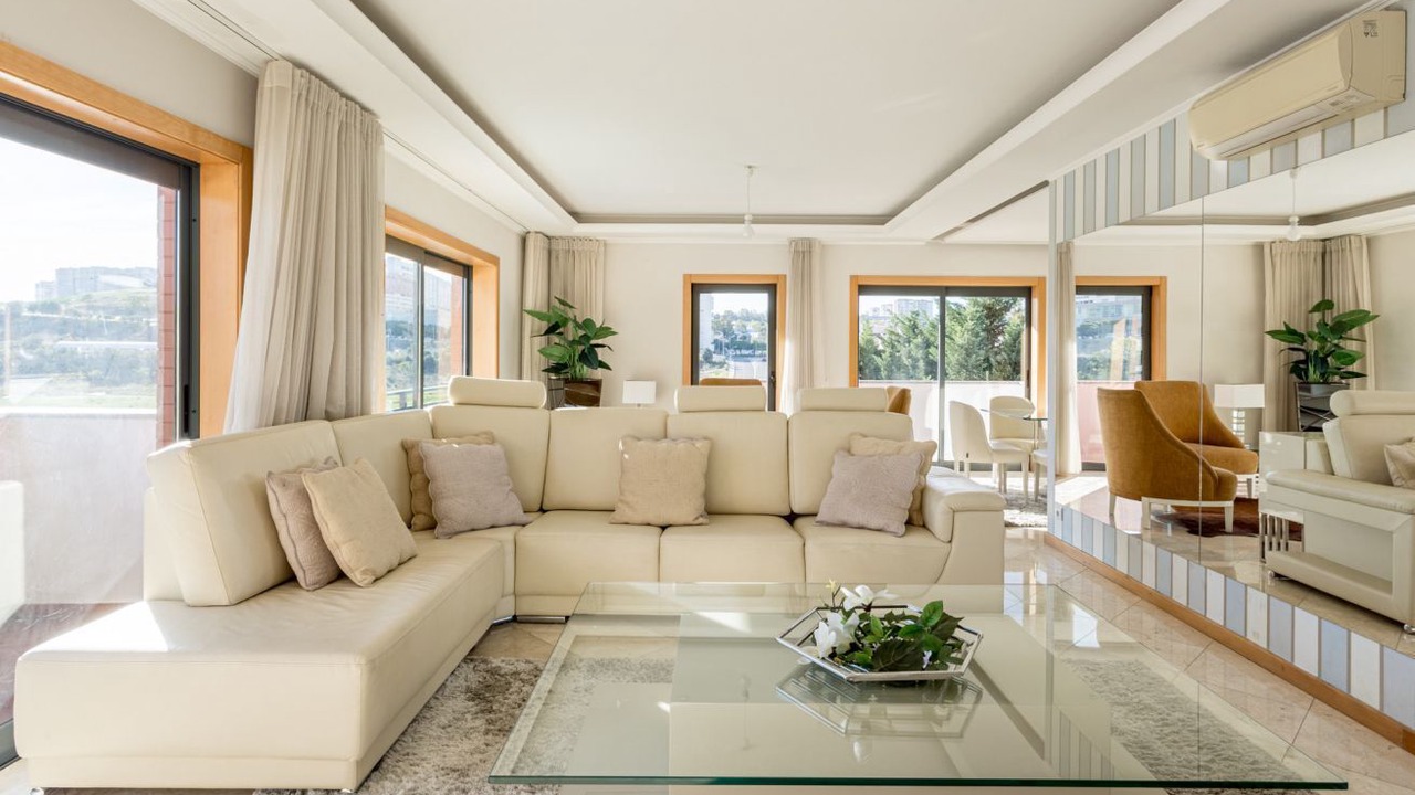 Photo of Livingroom in Linda-a-Velha