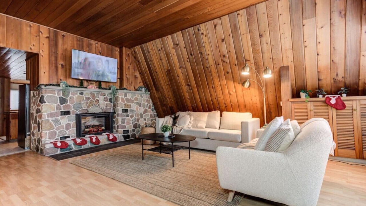 Photo of Livingroom in Sudbury