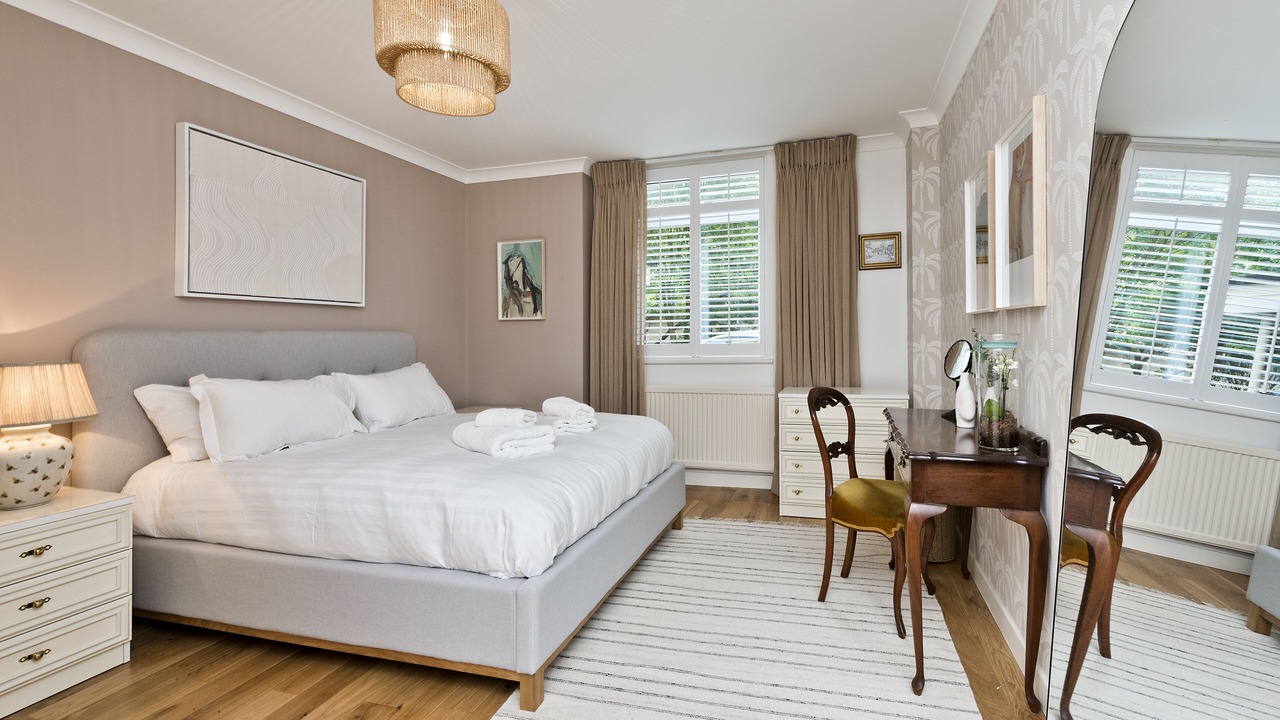 Photo of Bedroom in Kew