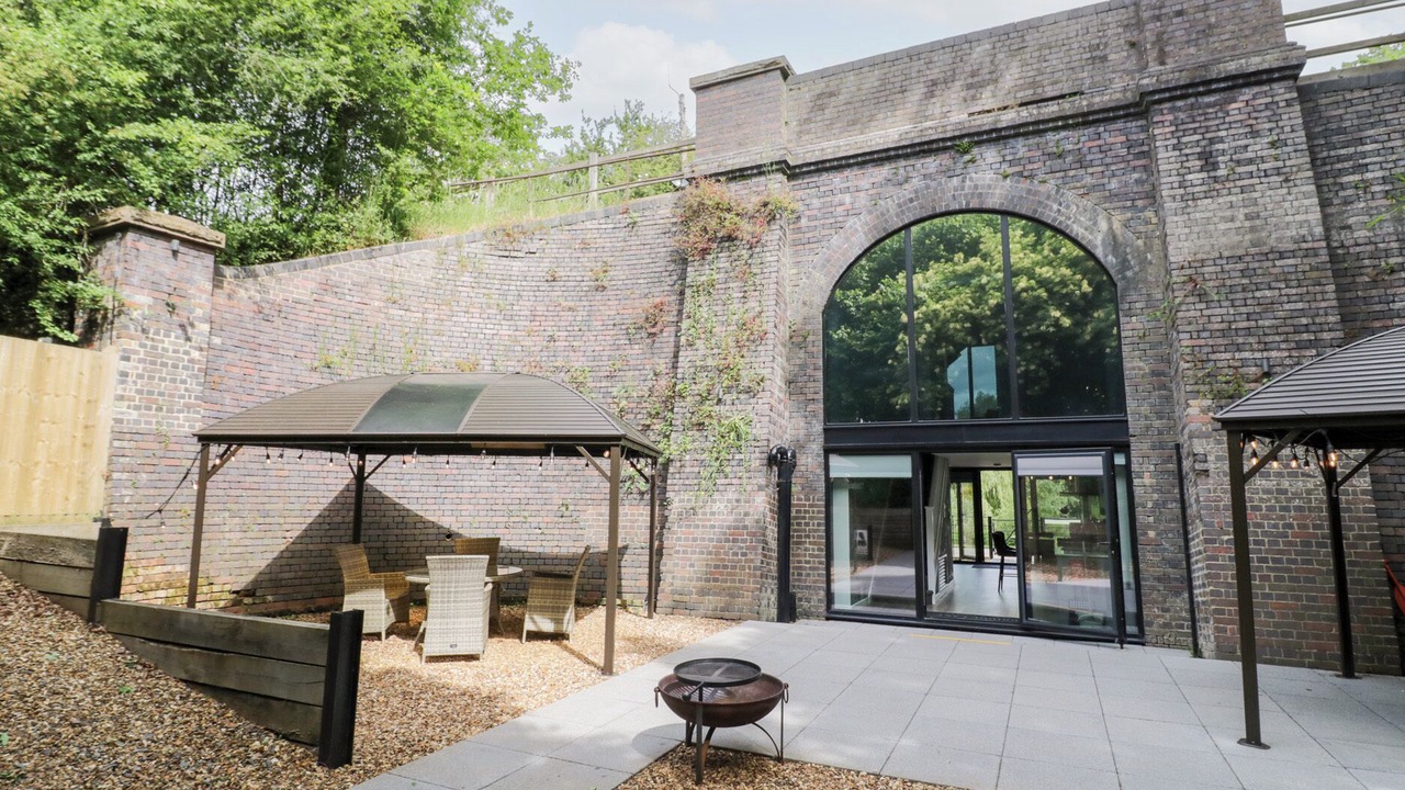 Photo of Patio Balcony in Middleton Cheney