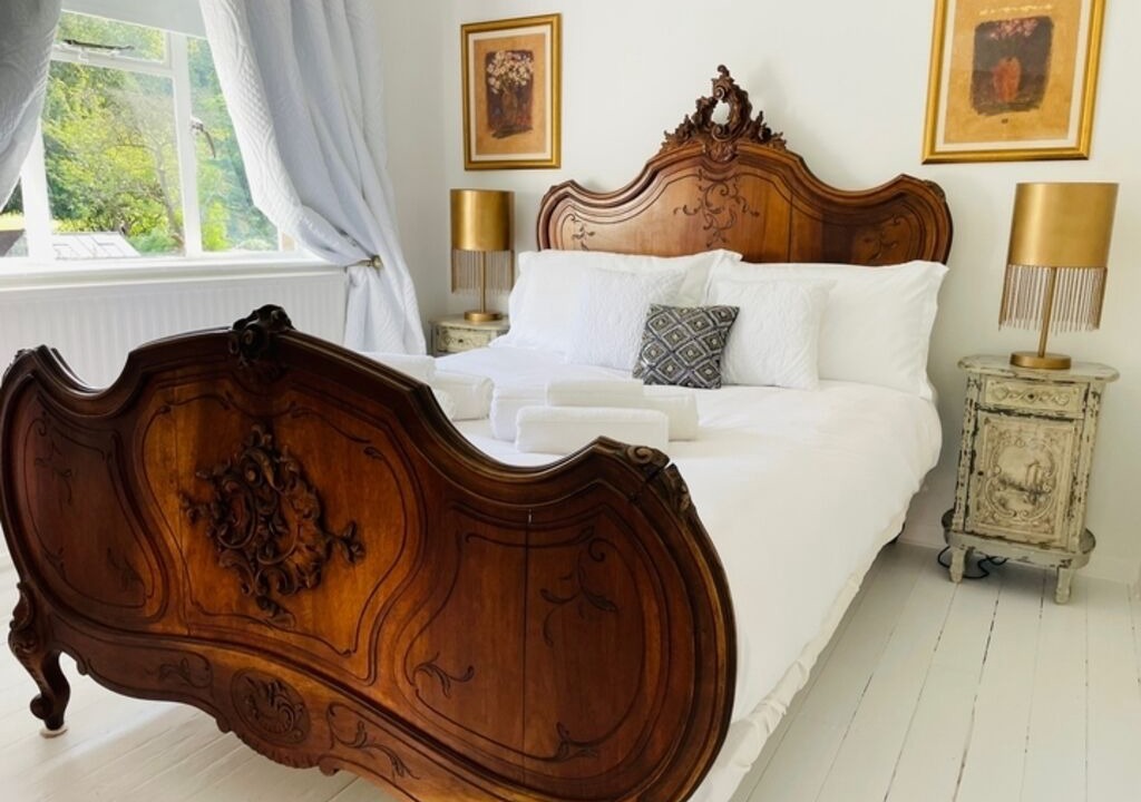 Photo of Bedroom in Esher
