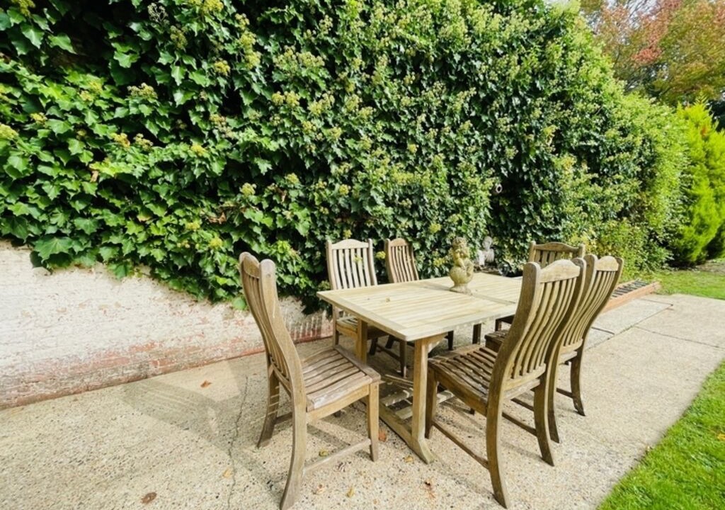 Photo of Outdoor in Esher