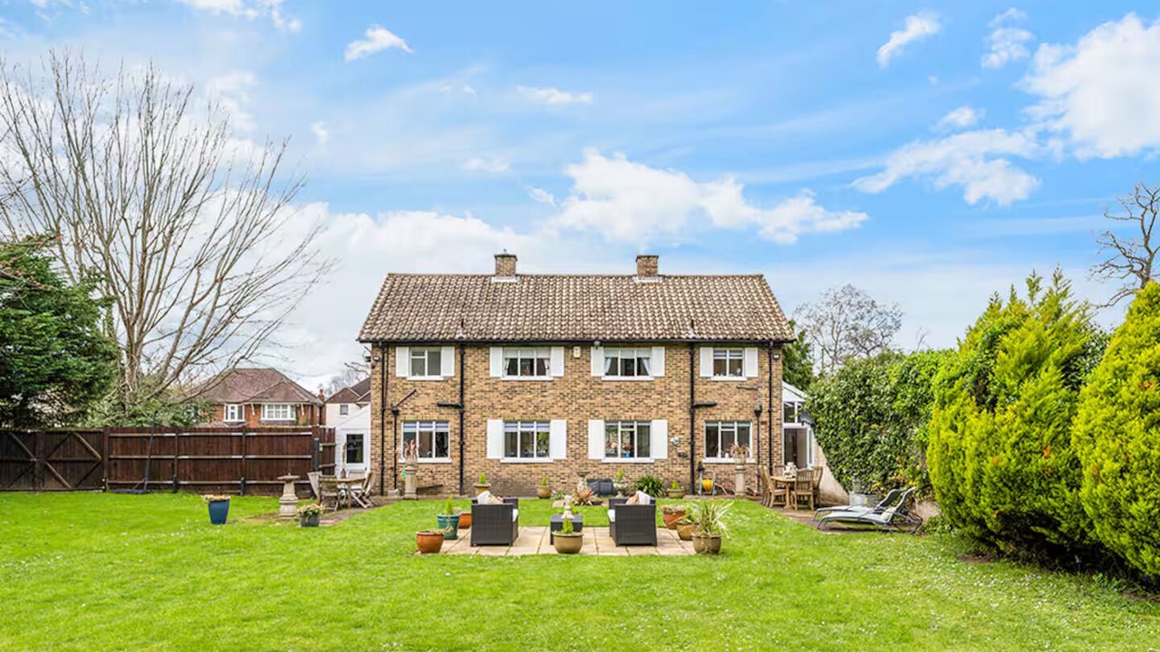 Photo of Outdoor in Esher