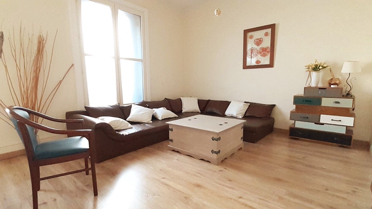Photo of Livingroom in Aiguerelles