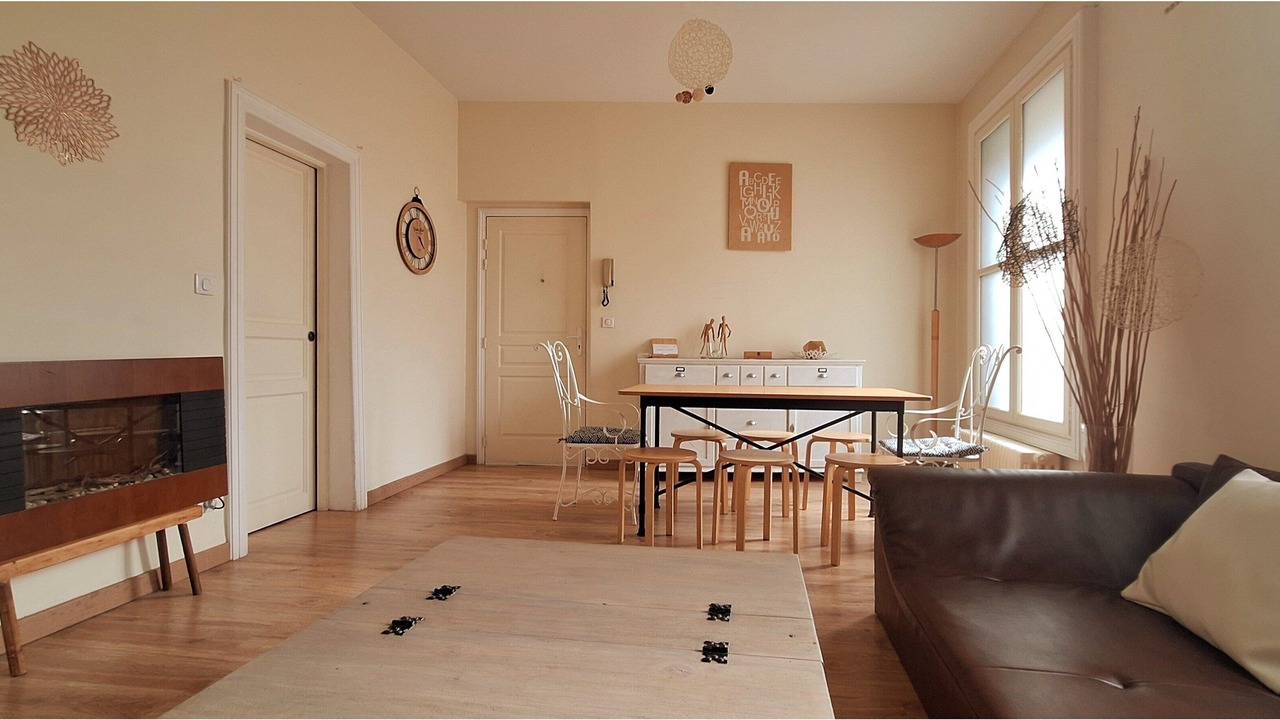 Photo of Livingroom in Aiguerelles