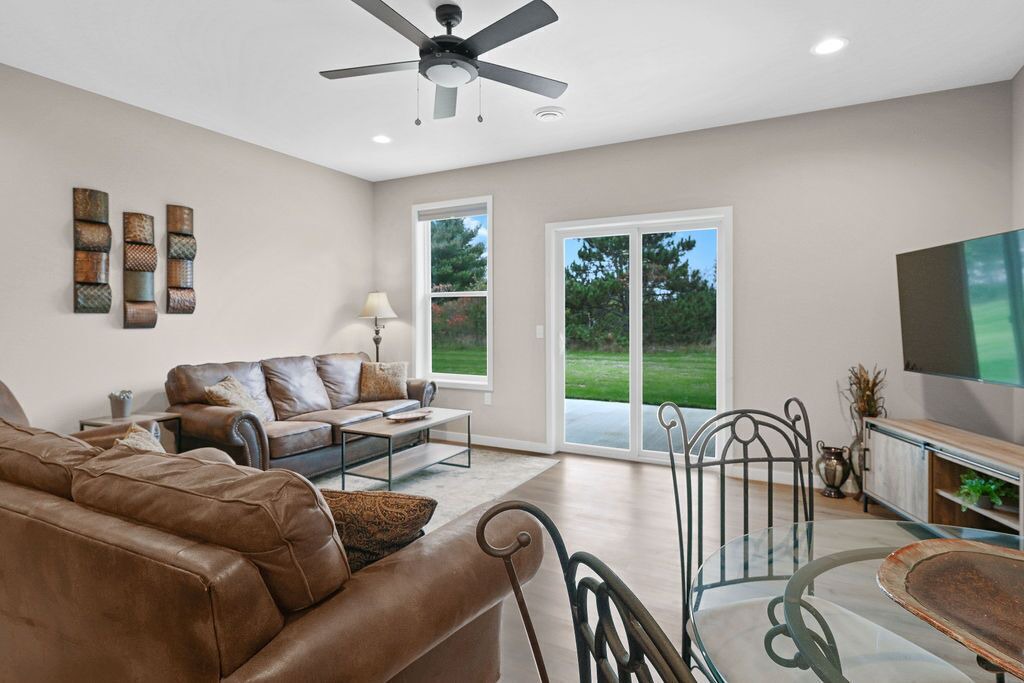 Photo of Livingroom in Plover