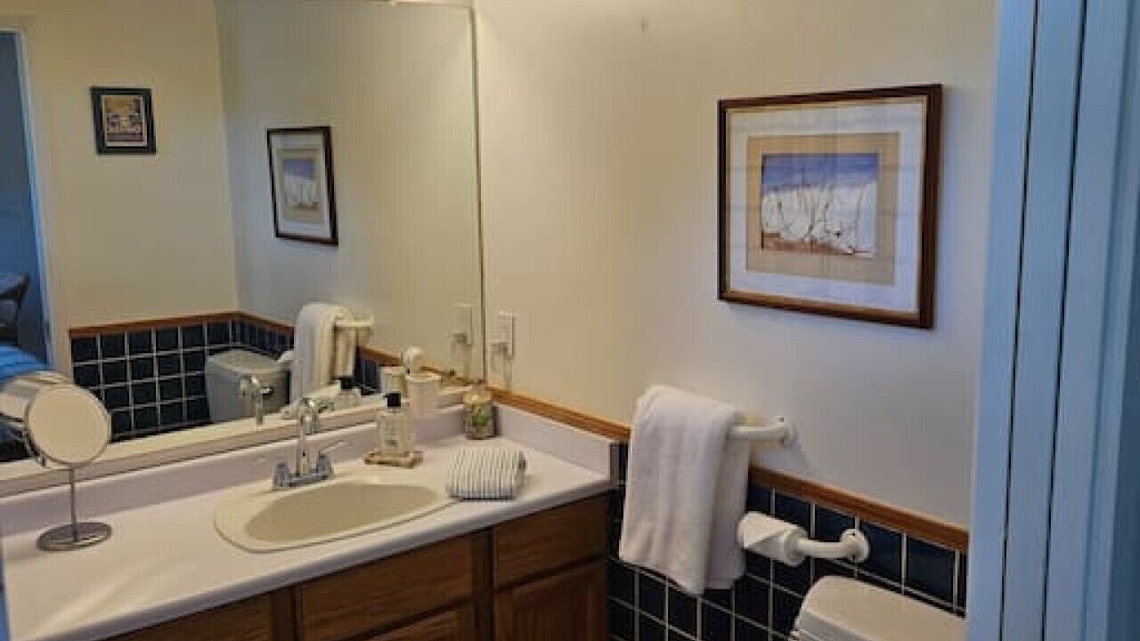 Photo of Bathroom in Bowen Island
