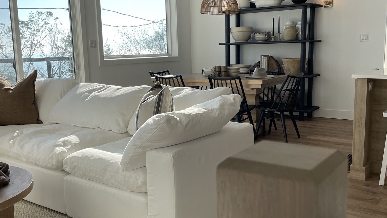 Photo of Livingroom in Port Stanley
