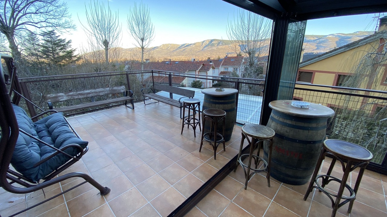 Photo of Patio Balcony in Rascafria