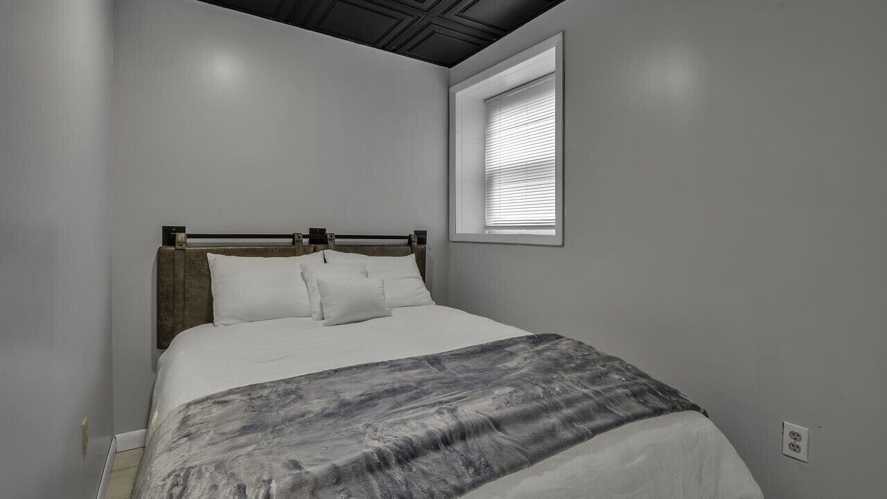 Photo of Bedroom in Geneseo