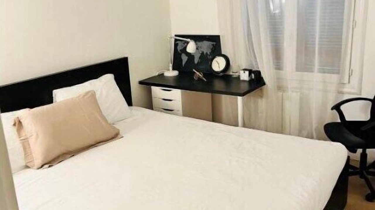Photo of Bedroom in Roissy-en-France