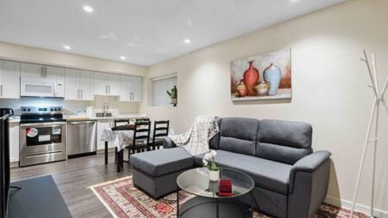 Photo of Livingroom in Surrey