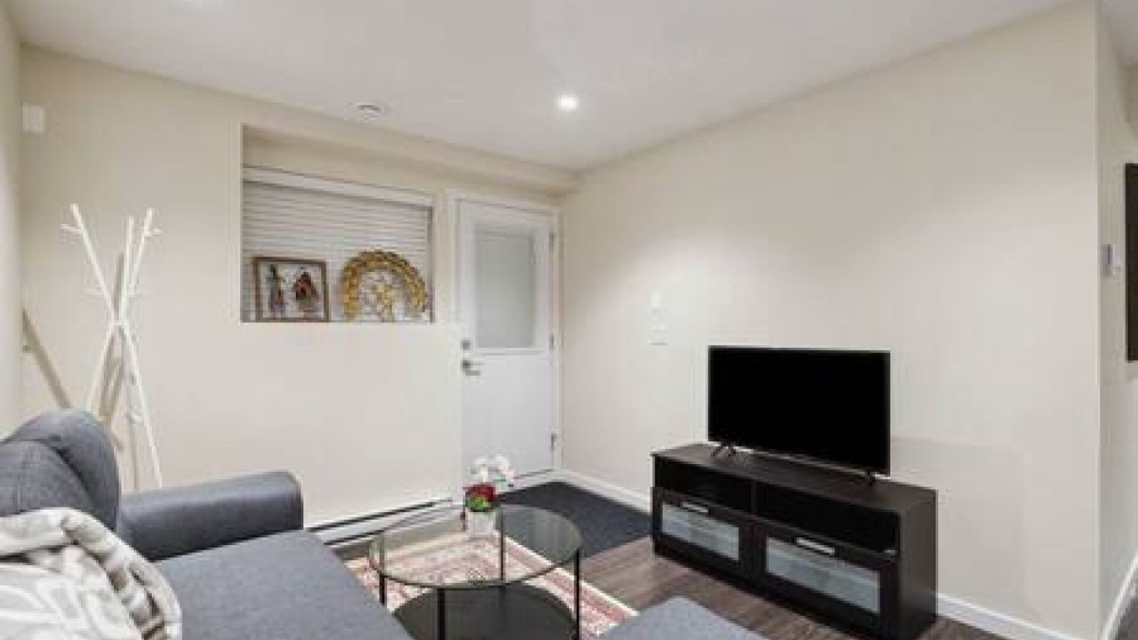 Photo of Livingroom in Surrey