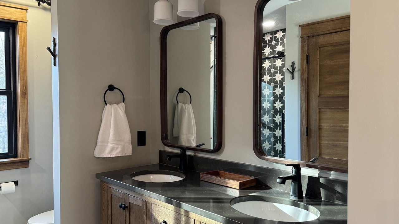 Photo of Bathroom in Carbondale