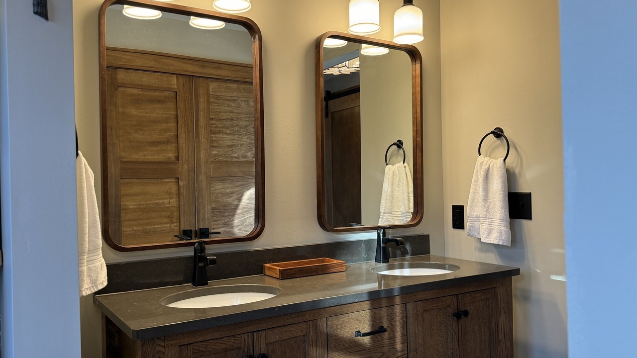 Photo of Bathroom in Carbondale