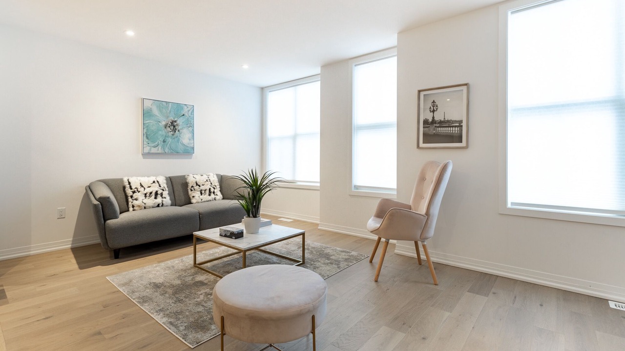 Photo of Livingroom in Markham