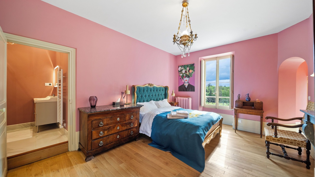 Photo of Bedroom in Liernais
