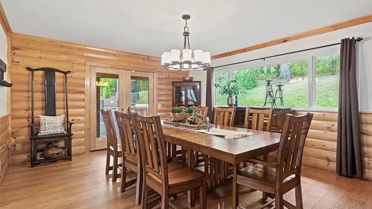 Photo of Bedroom in Springwater