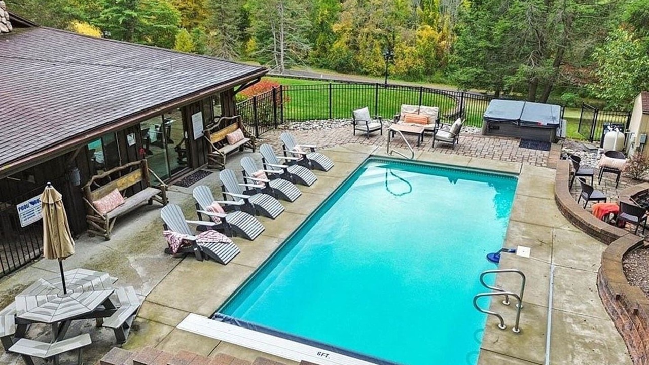 Photo of Outdoor in Springwater