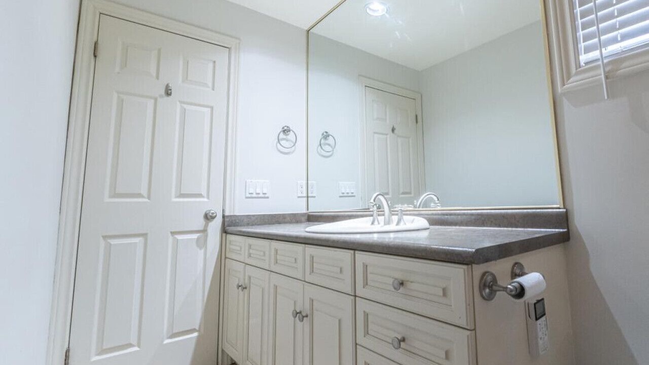Photo of Bathroom in Louth